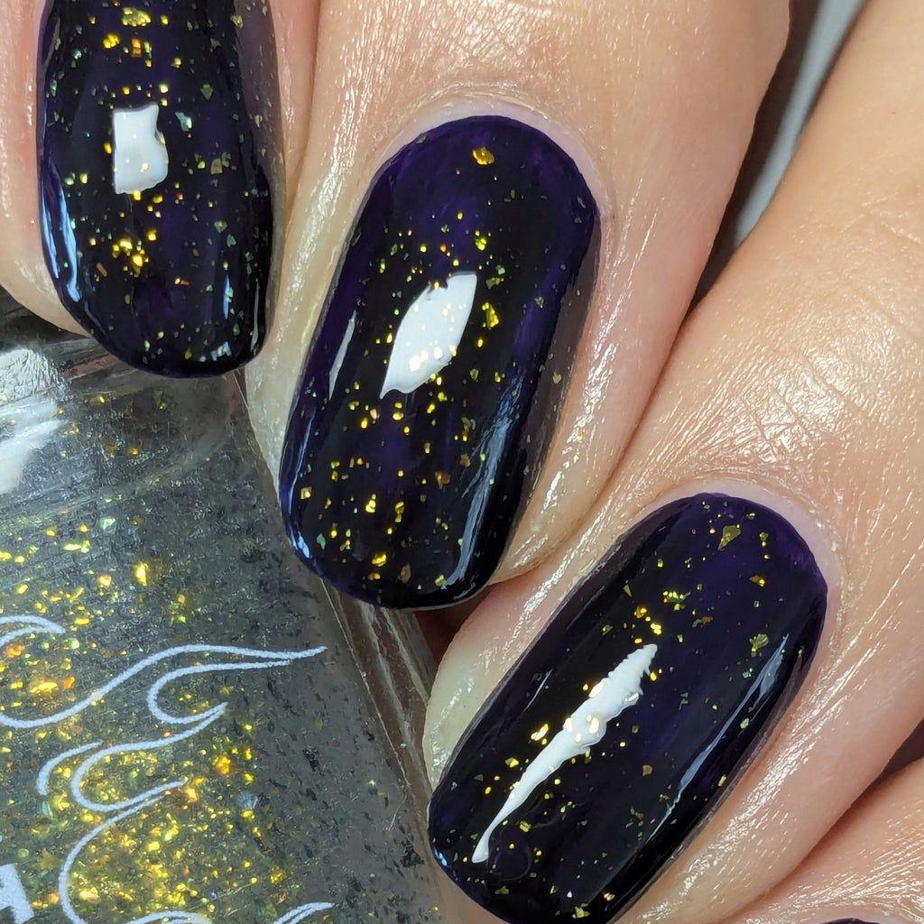 Shifting Leaves (Topper)