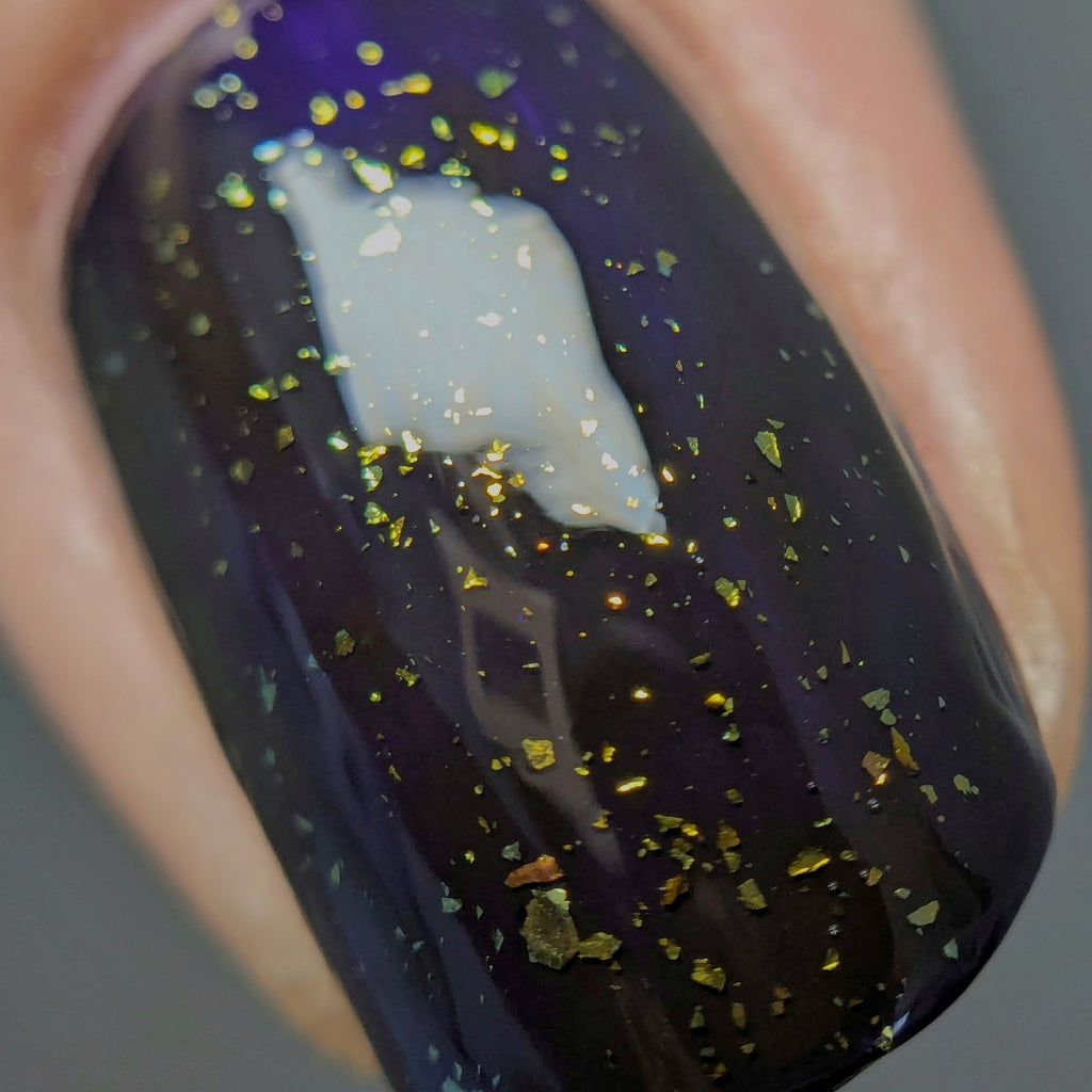 Shifting Leaves (Topper)