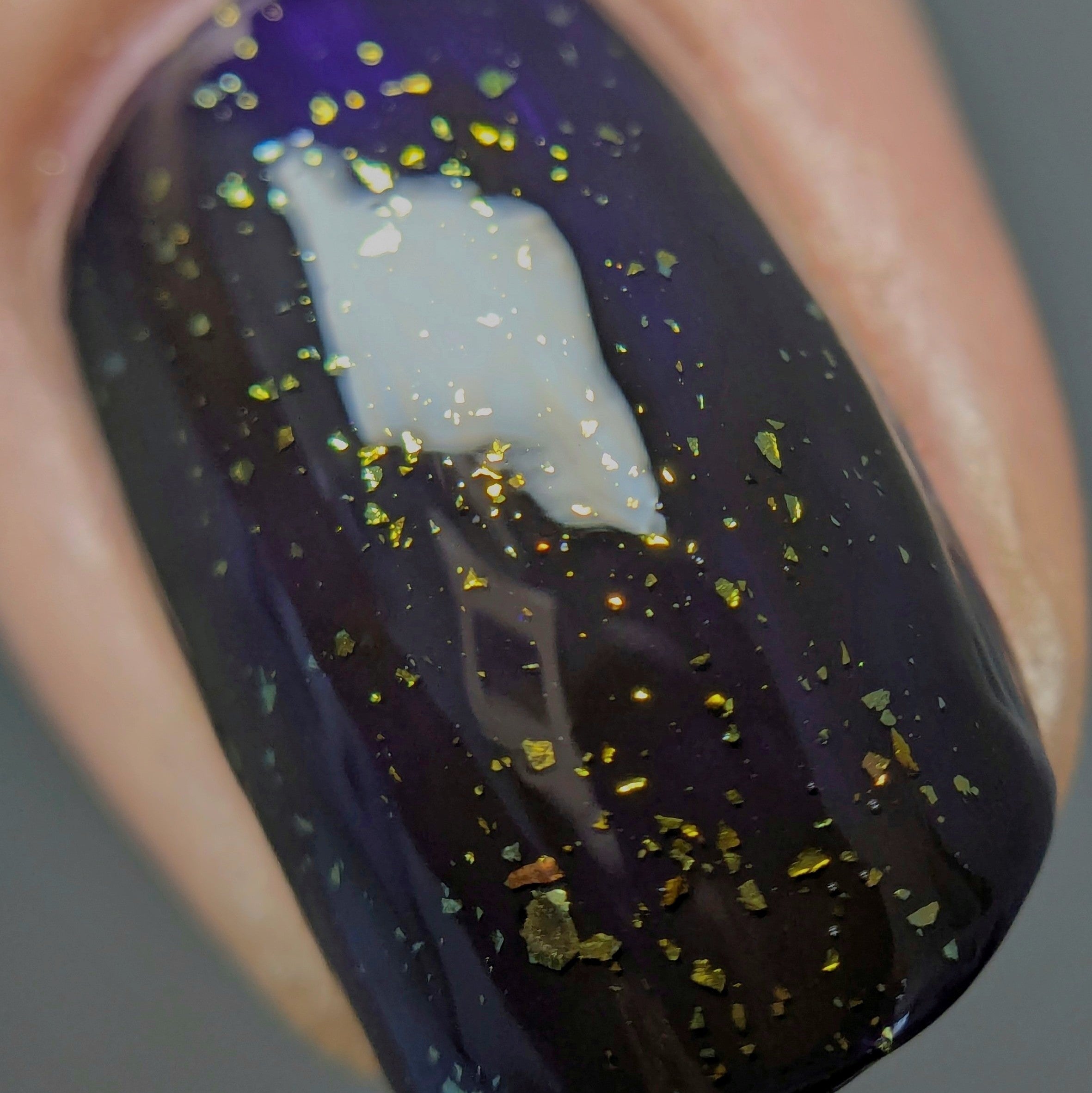 Shifting Leaves (Topper)