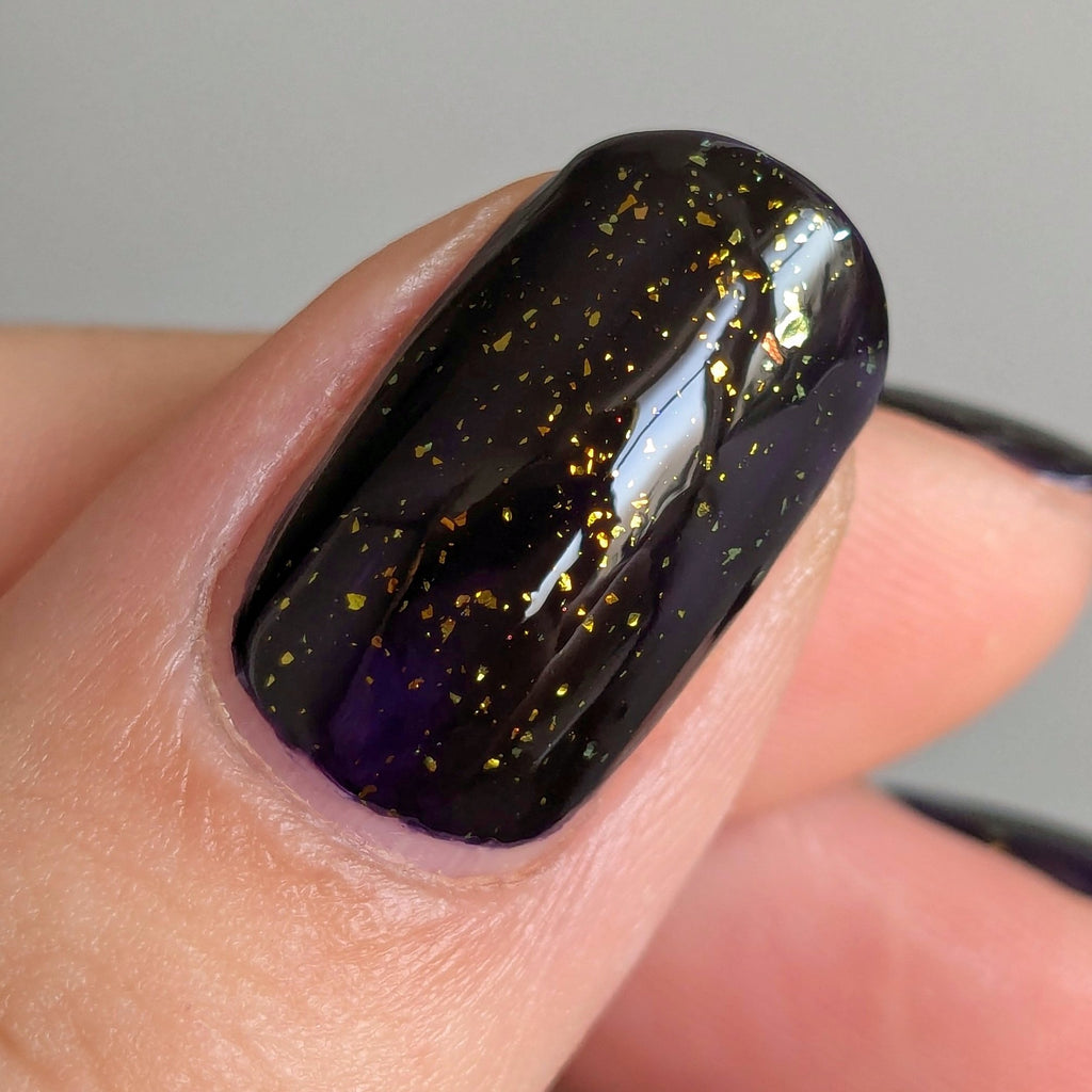 Shifting Leaves (Topper)